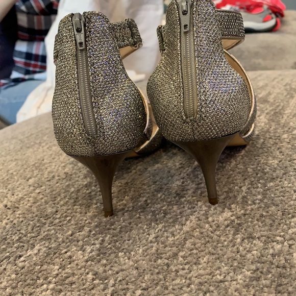 Evening heels - Picture 4 of 5